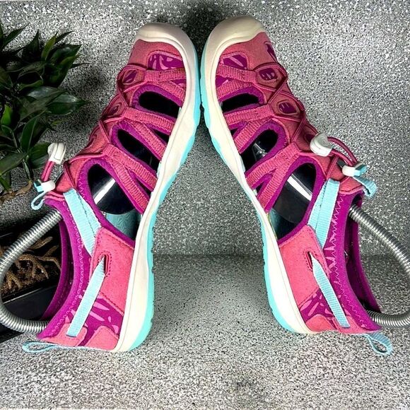 Keen Big Kids' Pink Moxie Sandals Shoes Washable + Waterproof Size 5 - Picture 4 of 9